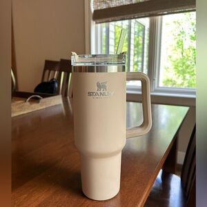 Stanley tumblr light nude pink 40 oz